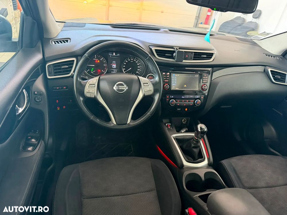 Nissan Qashqai 1.5 DCI Start/Stop N-Connecta - 10