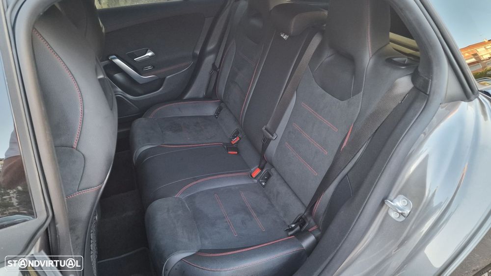 Mercedes-Benz CLA 250 e Shooting Brake AMG Line - 42