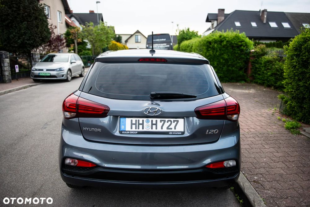 Hyundai i20 blue 1.2 Advantage - 13