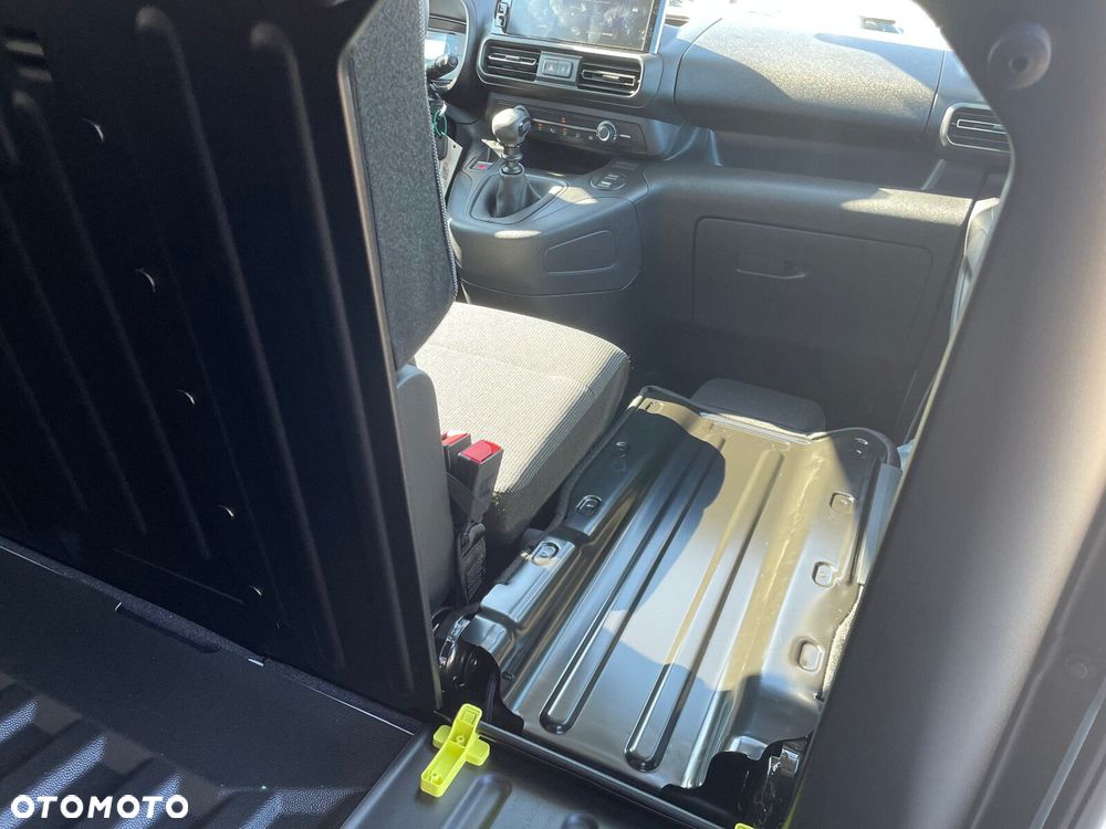 Opel Combo Cargo Combo Cargo Furgon XL Diesel 100KM Manual - 10