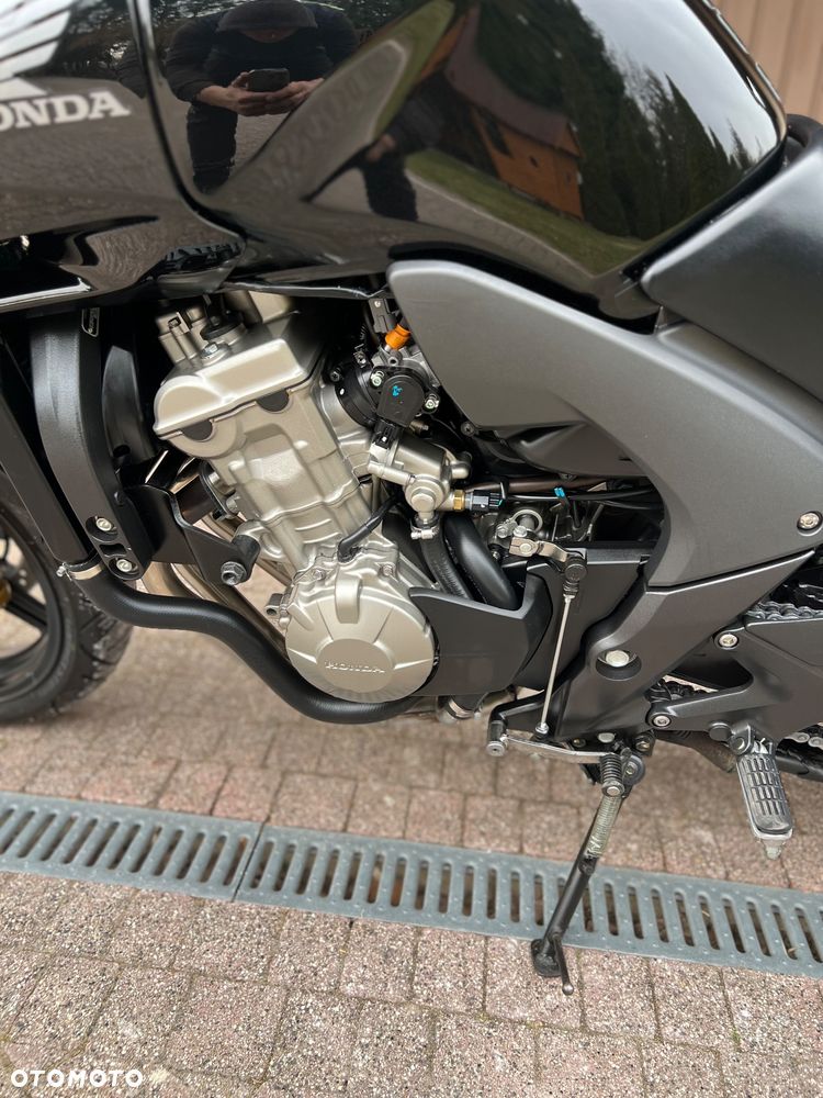Honda CBF - 27