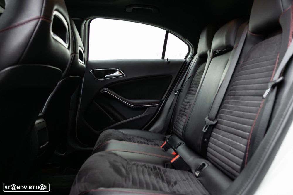 Mercedes-Benz A 180 d AMG Line Aut. - 29