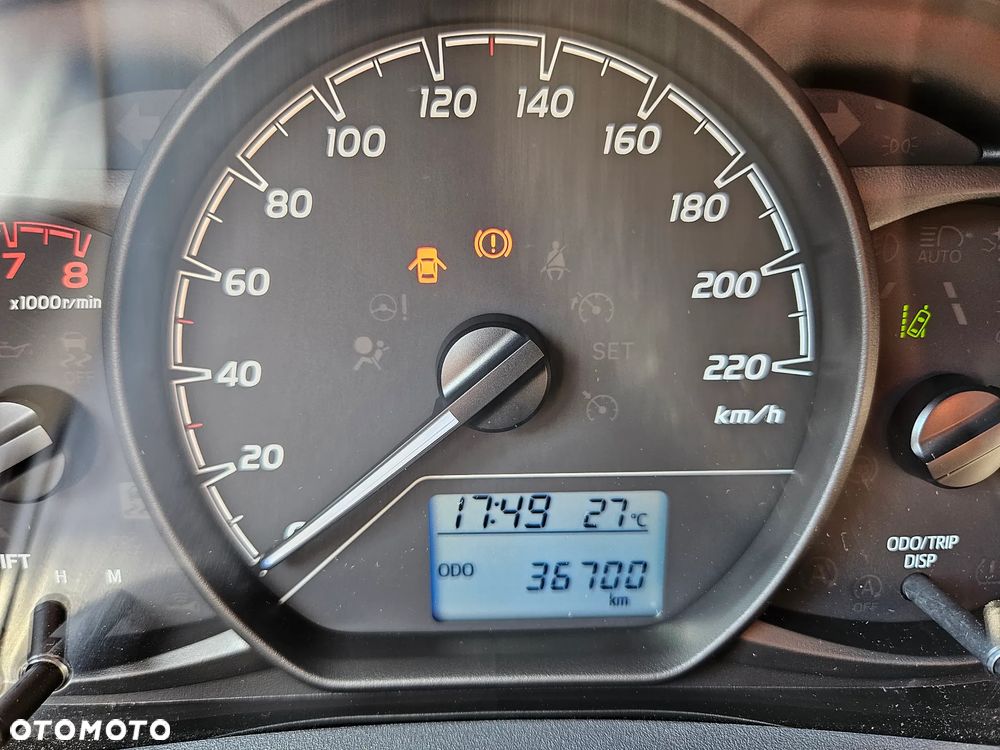 Toyota Yaris 1.0 Active EU6 - 19