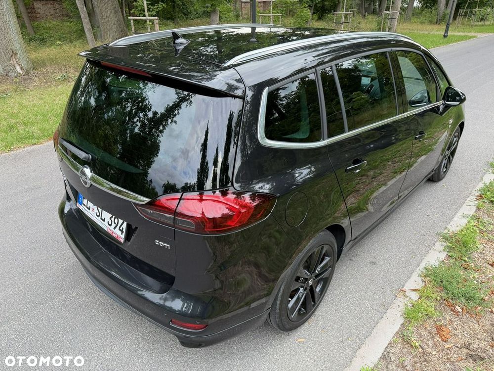 Opel Zafira - 11