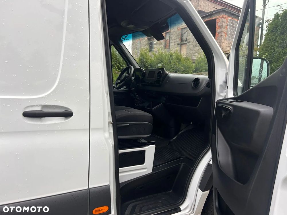 Mercedes-Benz Sprinter 907 315  12/2022r L4H2 Long 143tys. - 27