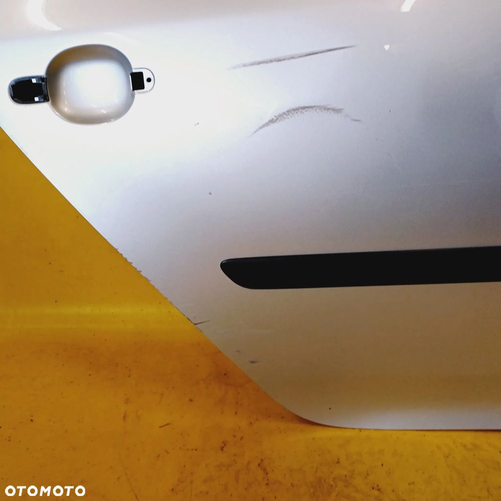 DRZWI PRAWY TYŁ PRAWE PRZEDNIE VW GOLF V 5D HB  LAK. LA7W NR90 - 4