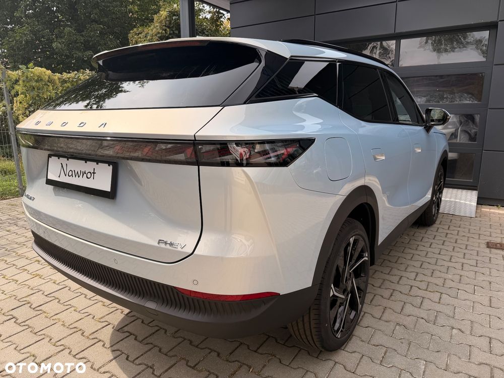Omoda 7 1.5 T-GDi Super Hybrid Luxury - 7