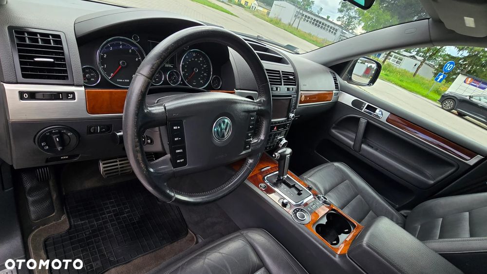 Volkswagen Touareg 4.2 V8 FSI Tiptr - 14