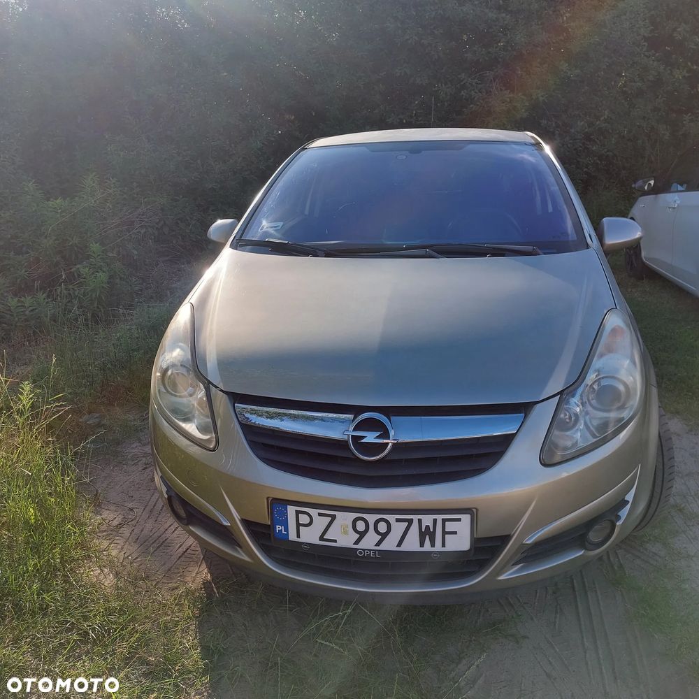Opel Corsa 1.2 16V Cosmo - 1