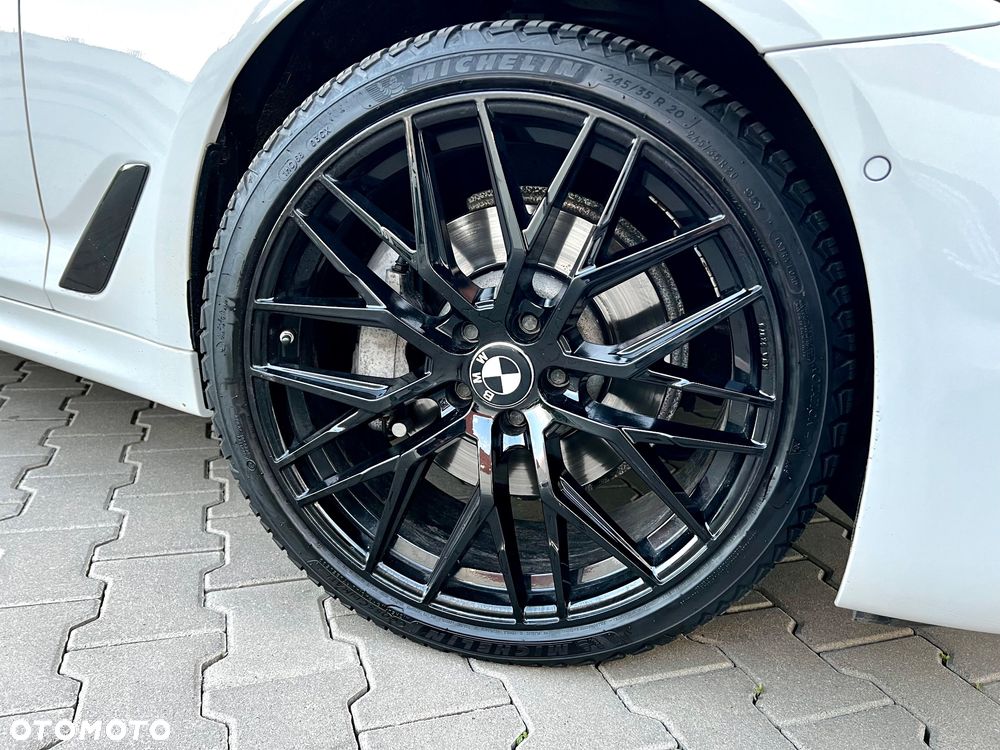 BMW Seria 5 530i Luxury Line sport - 6