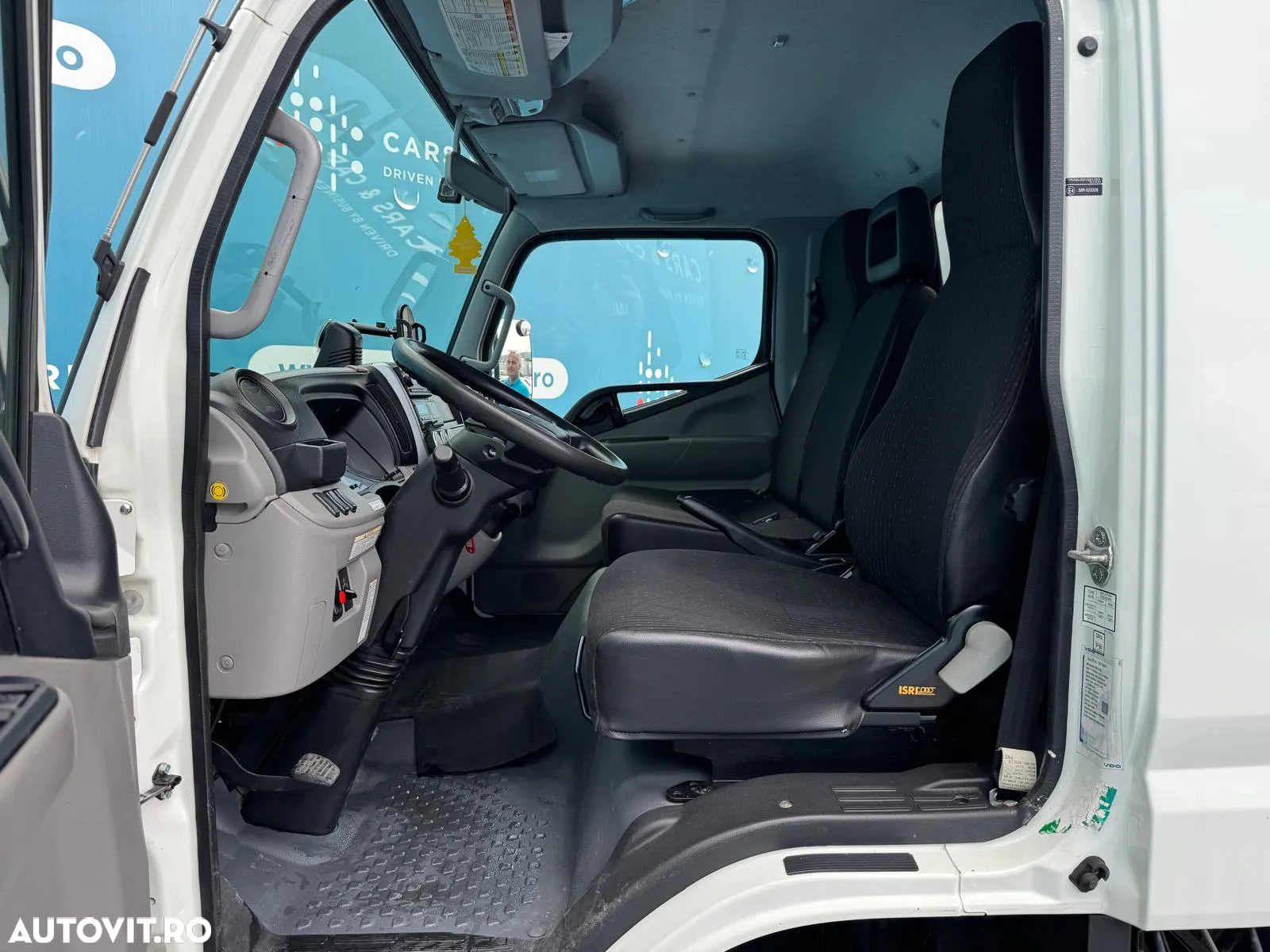 Mitsubishi FUSO Canter 7C15 - 12