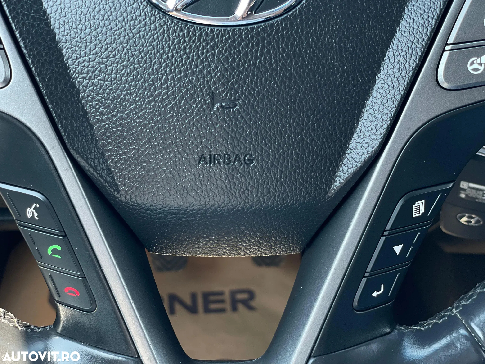 Hyundai Santa Fe 2.0 DSL 4WD Comfort - 24
