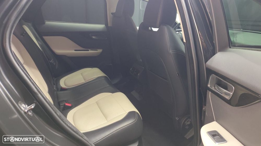 Jaguar F-Pace 2.0 i4D Portfolio AWD Aut. - 14