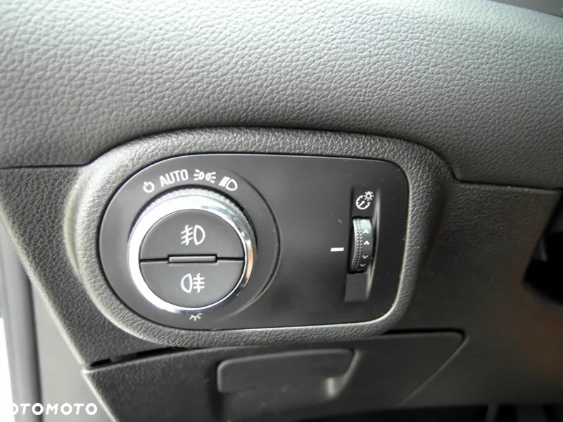 Opel Zafira Tourer 2.0 CDTI Automatik Innovation - 29