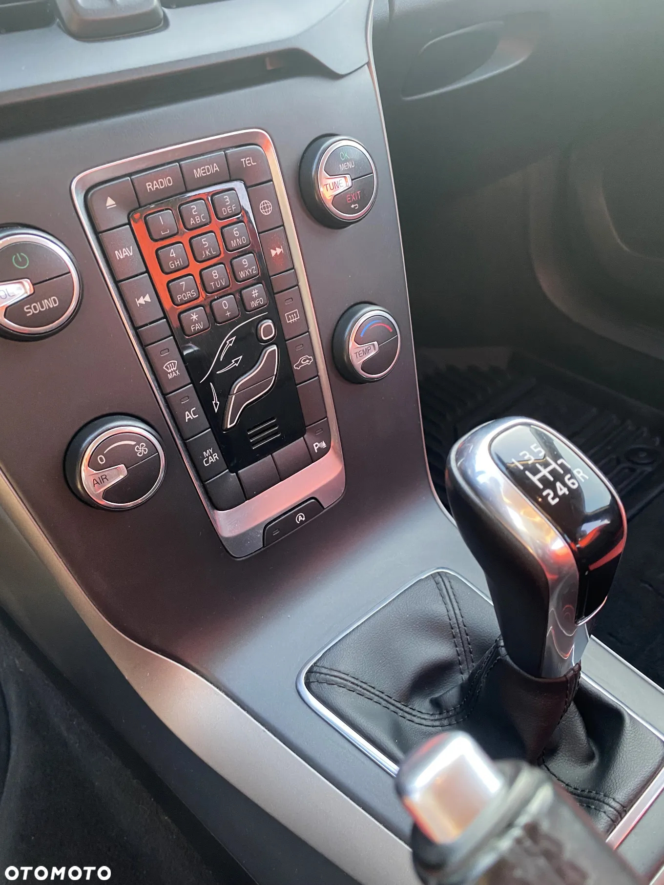 Volvo V40 D3 Drive-E Kinetic - 13