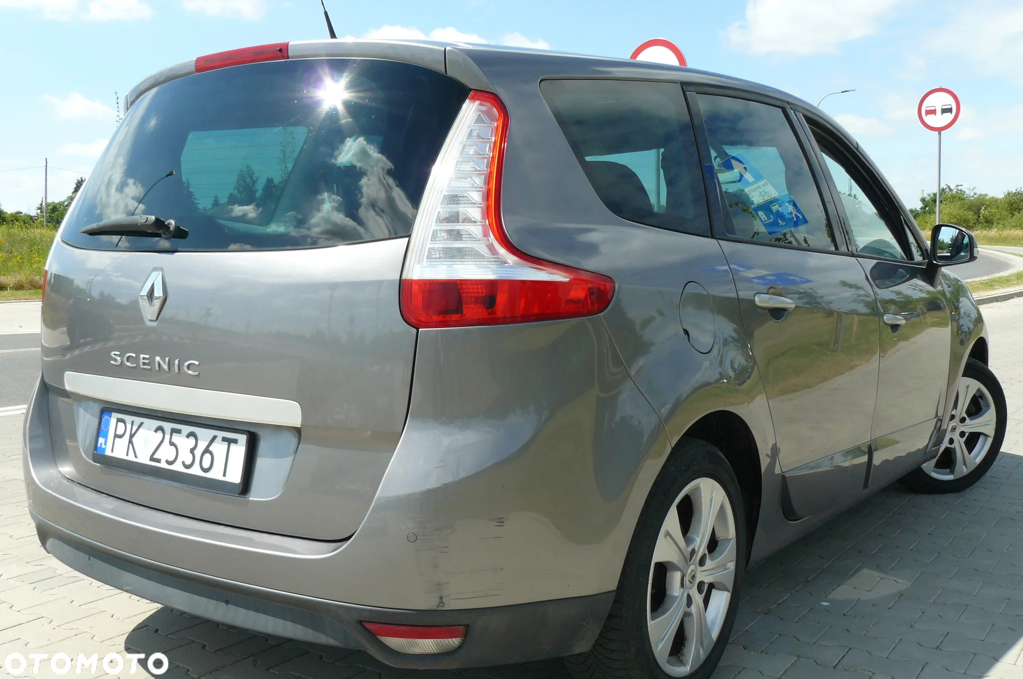 Renault Scenic - 11