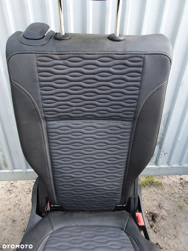 fotel prawy 2 rząd Opel Zafira C - 3