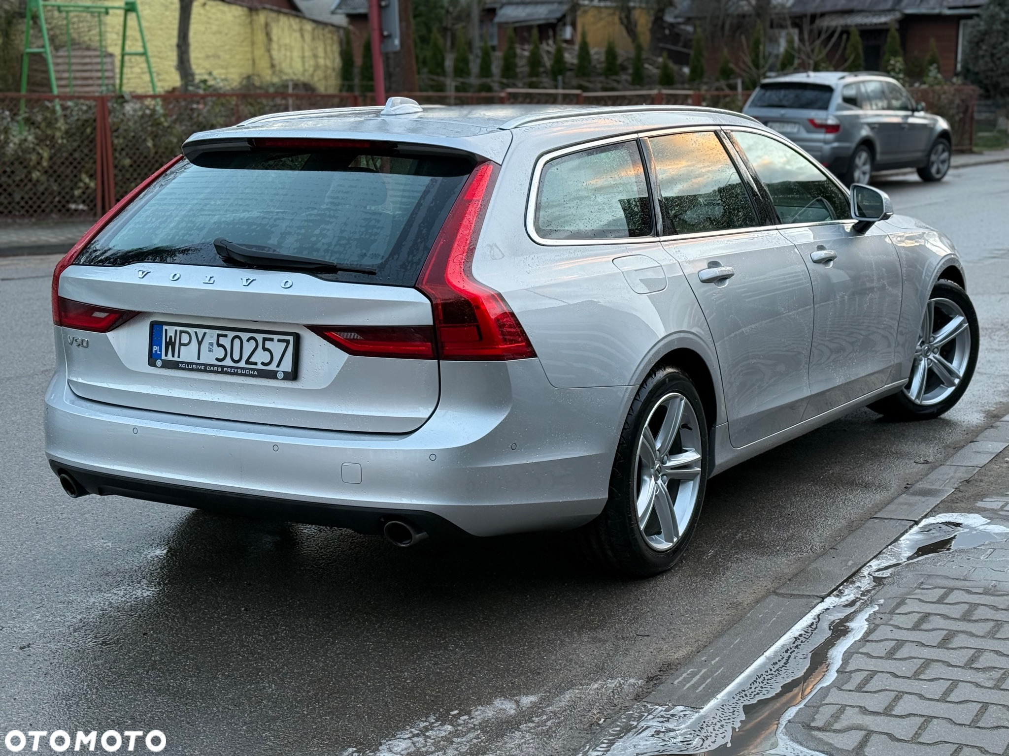 Volvo V90 D5 AWD Momentum - 6