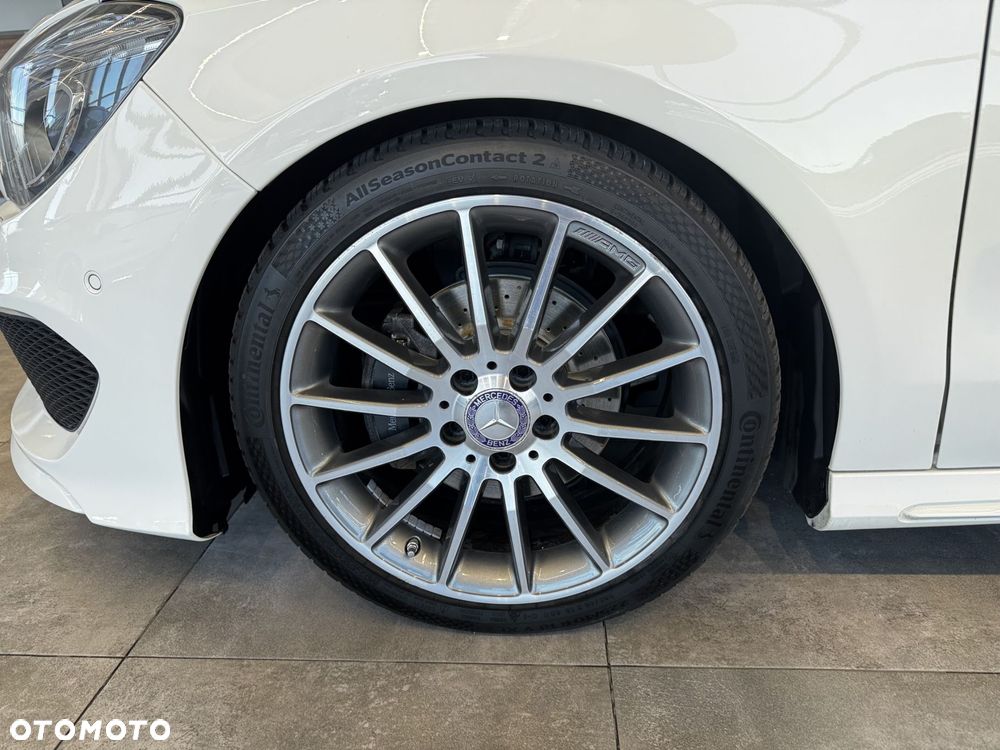 Mercedes-Benz CLA - 11