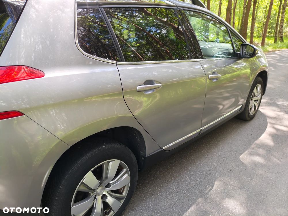 Peugeot 2008 1.6 BlueHDi Style - 9