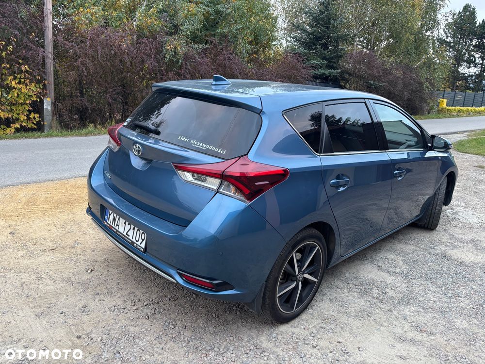 Toyota Auris 2017 photo 4