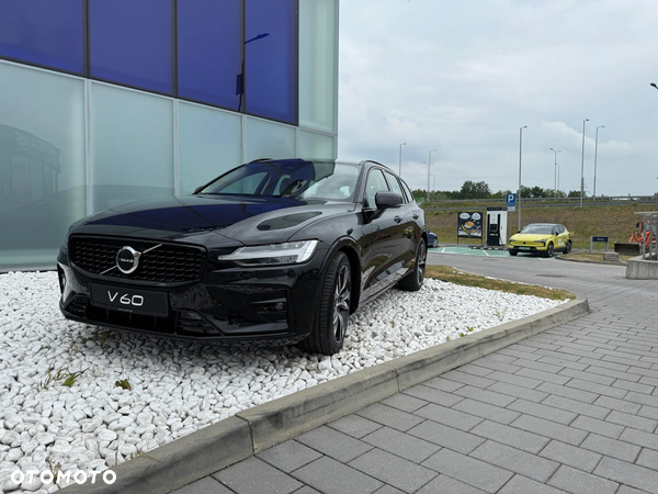 Volvo V60 B4 B Plus Dark