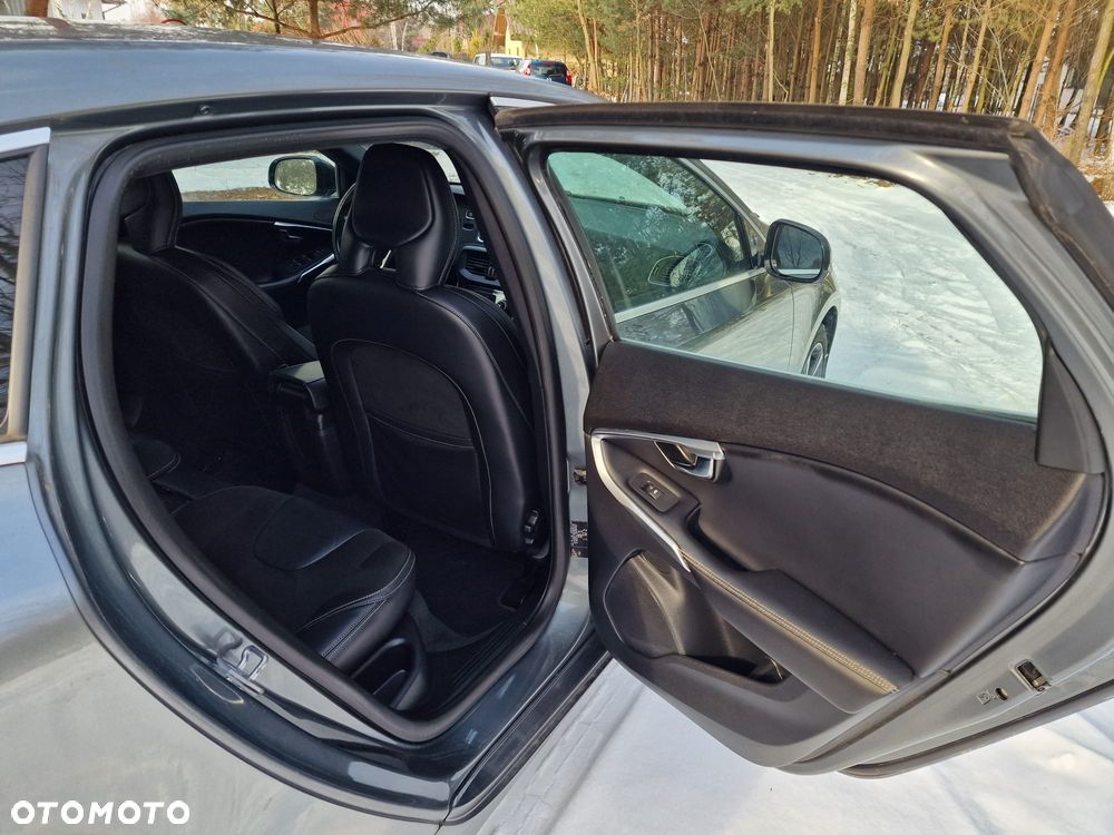 Volvo V40 D2 Drive-E Base - 25