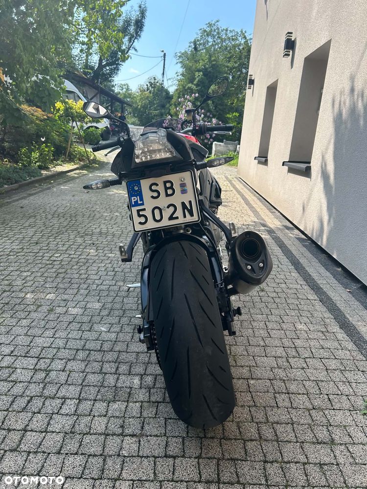 BMW S - 20