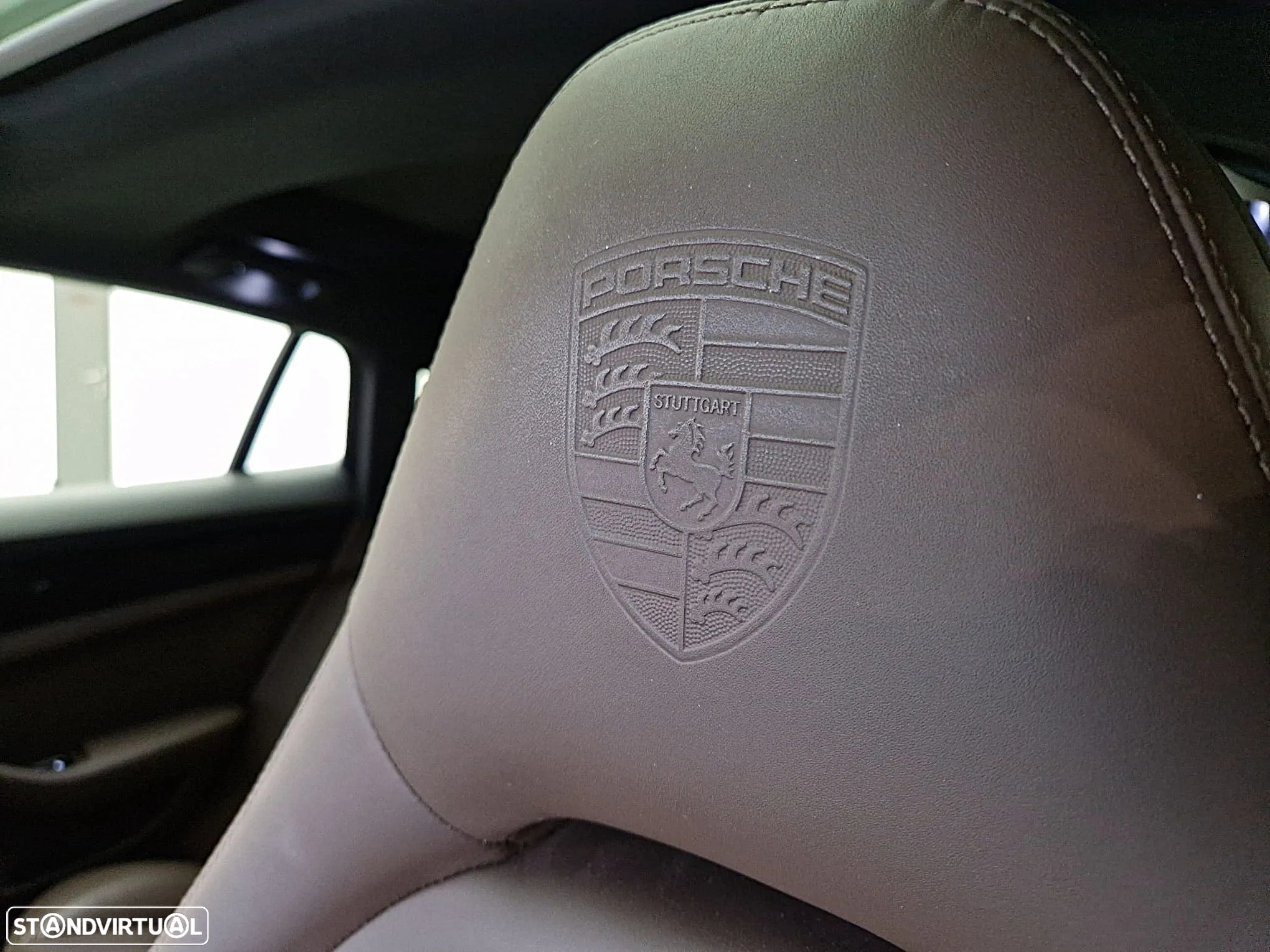Porsche Panamera 4 E-Hybrid - 15