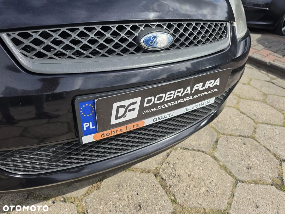 Ford Fiesta 1.4 Ghia - 33