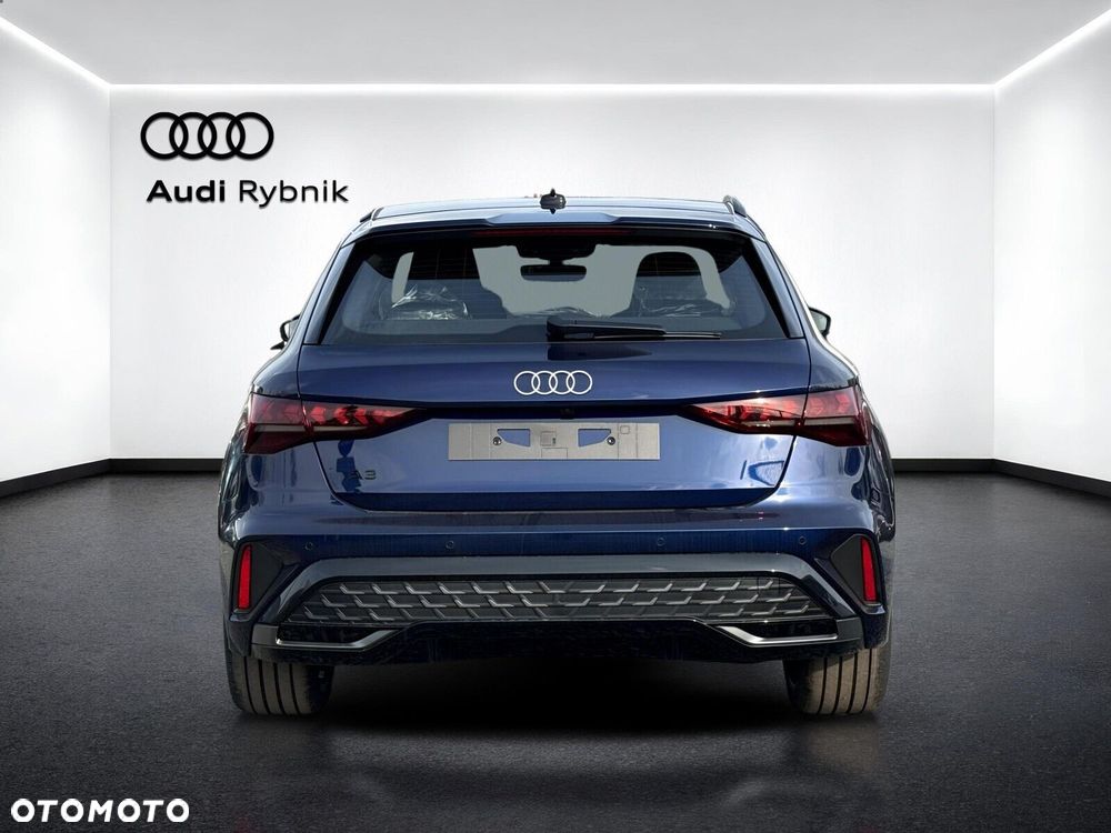 Audi A3 Sportback - 4