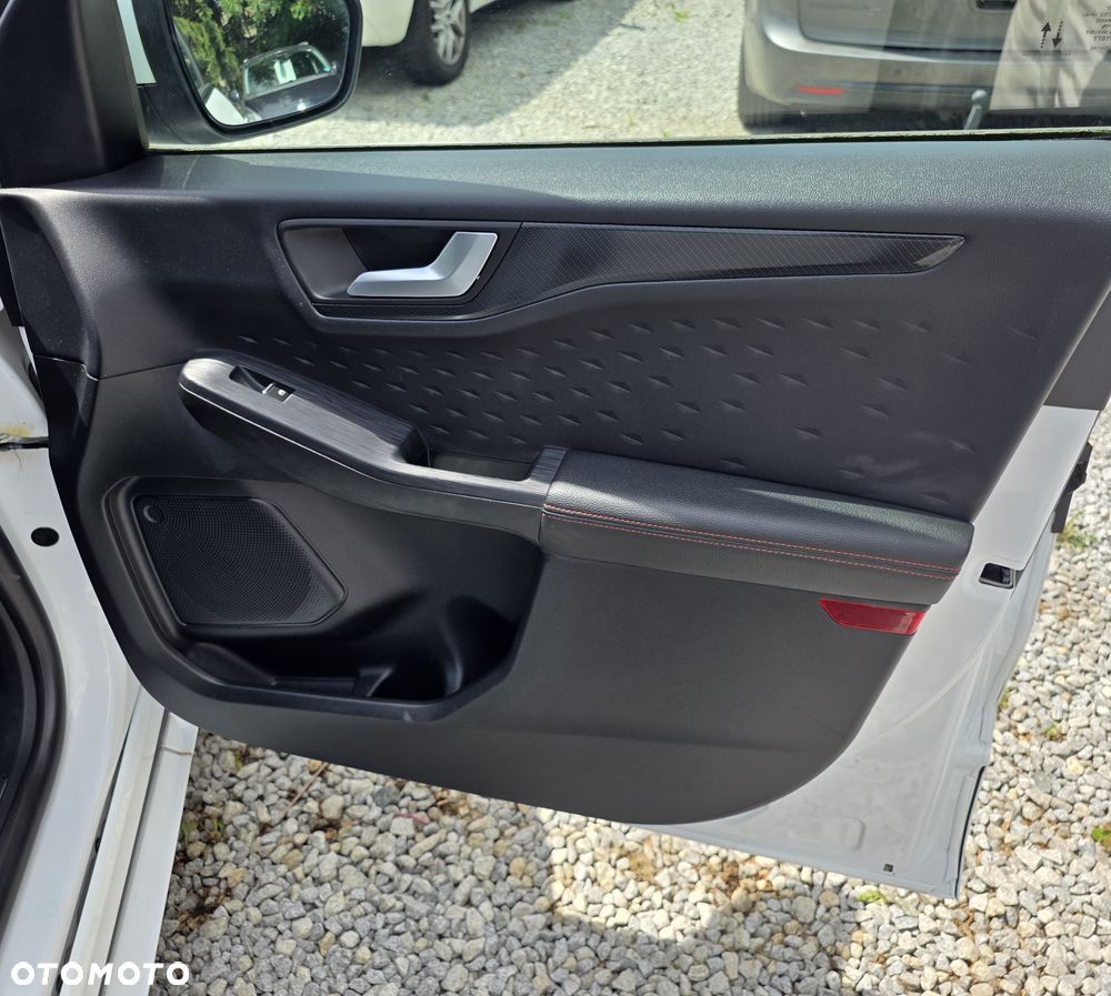 Ford Kuga 2.0 EcoBlue 4x4 ST-LINE - 18