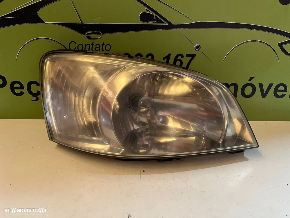 Hyundai Getz / FAROL DIREITO - FF031 - 1