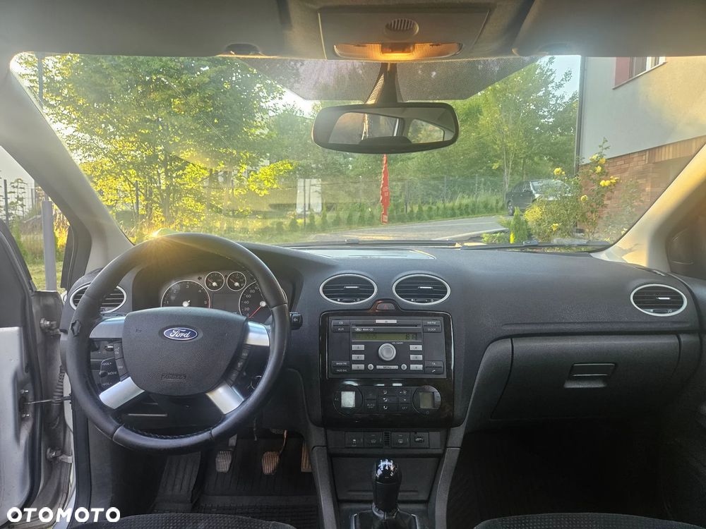 Ford Focus 1.8 TDCi Ghia - 17