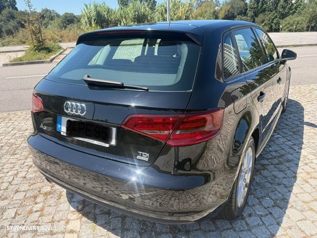 Audi A3 Sportback 1.6 TDI Attraction - 22