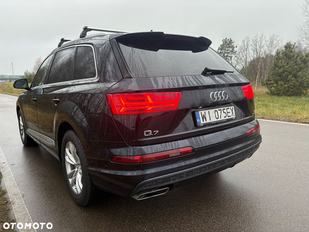 Audi Q7 - 7