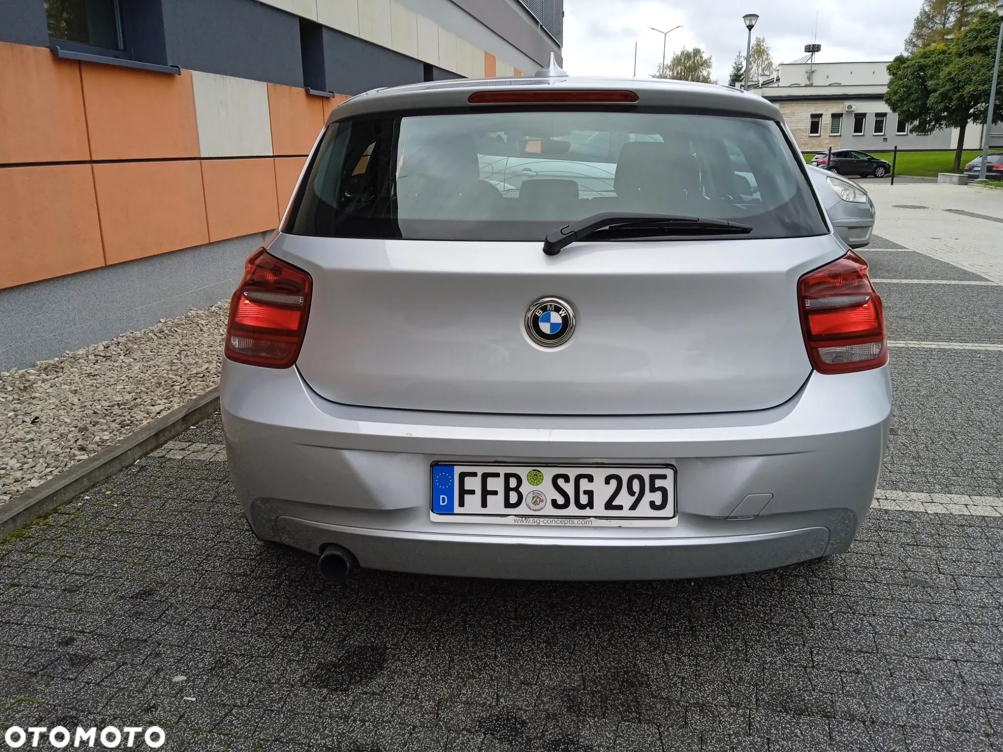 BMW Seria 1 116i - 6