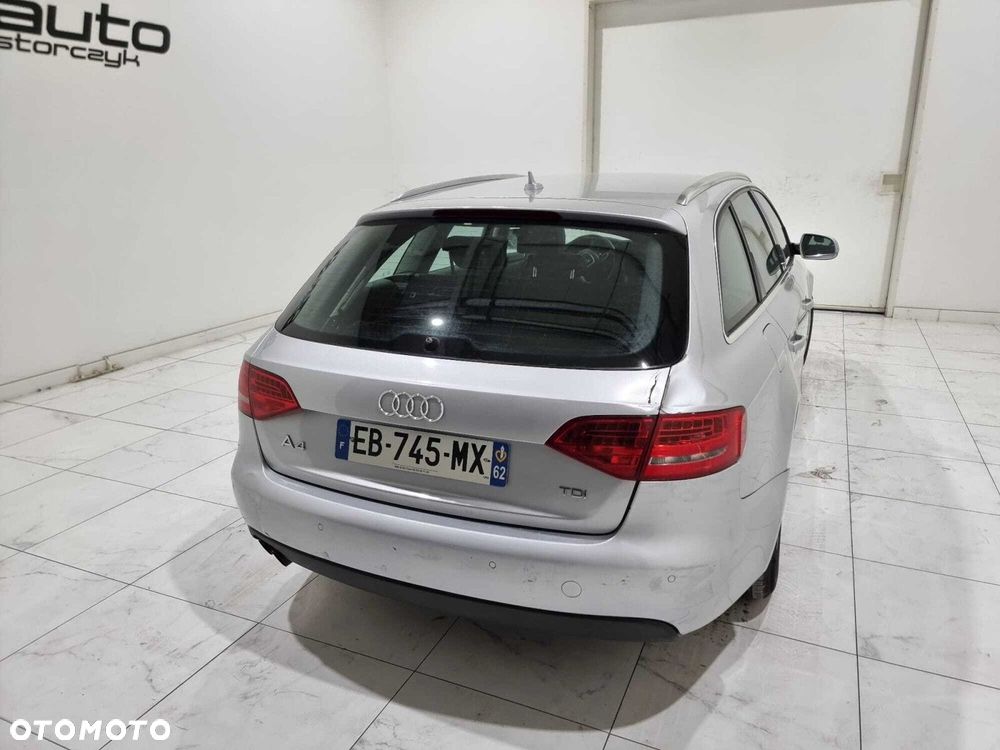 Audi A4 Avant - 8