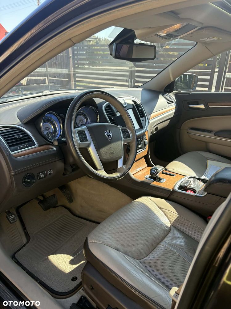 Lancia Thema 3.6 Executive - 27