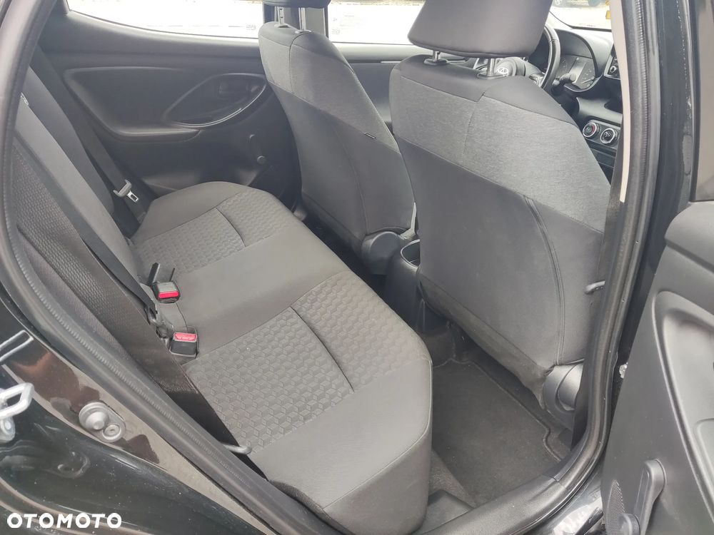 Toyota Yaris 1.5 Comfort - 12