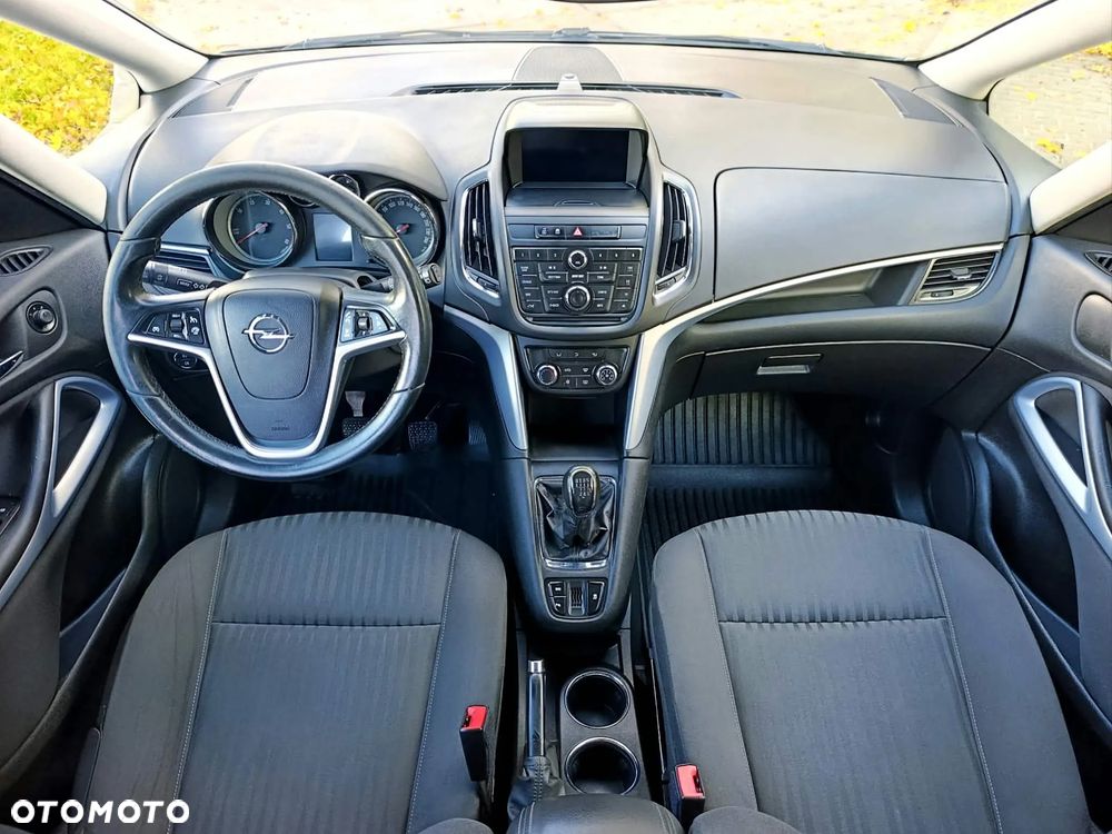 Opel Zafira - 9