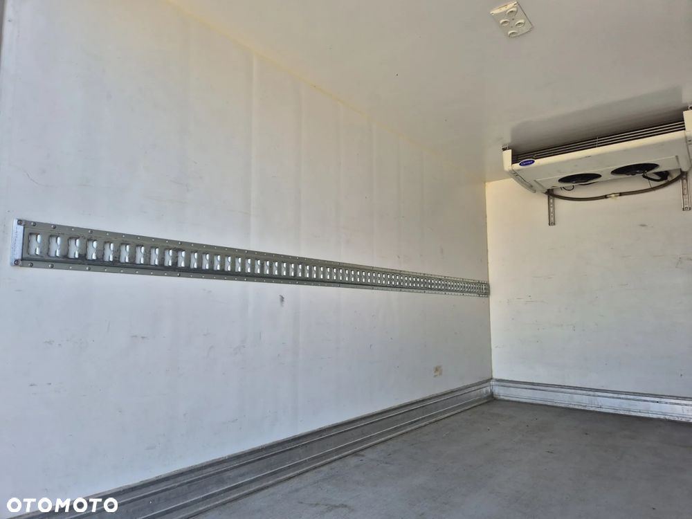 Chłodnia 6 palet 3.5m Carrier Pulsor 400, zasilanie stacjonarne 230v, stan bdb! - 10