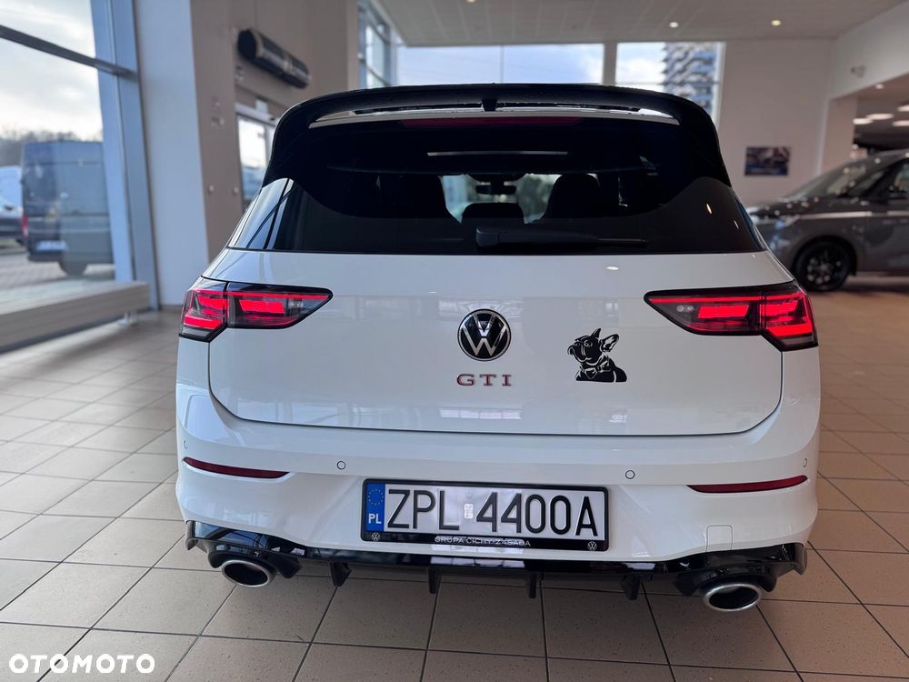 Volkswagen Golf - 3