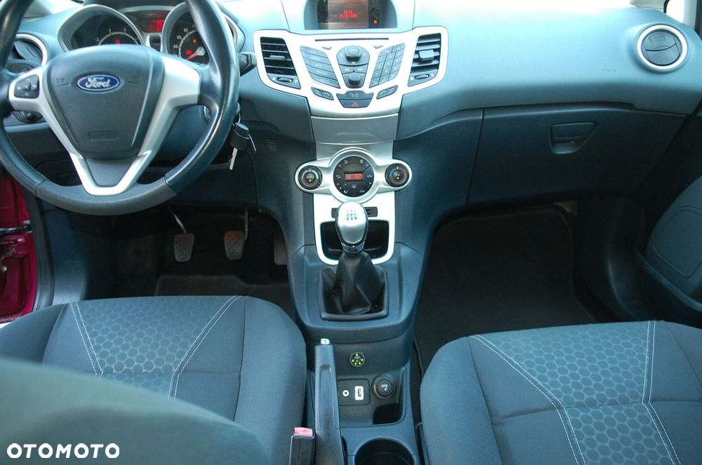 Ford Fiesta - 6