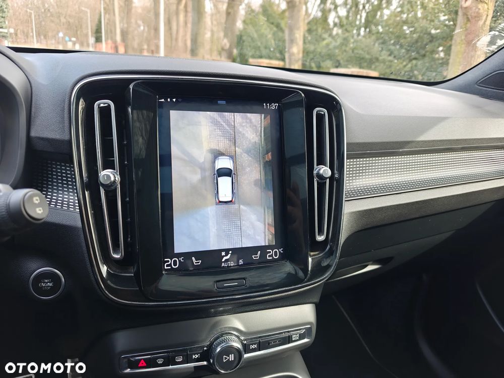 Volvo XC 40 D4 AWD Geartronic R-Design - 26