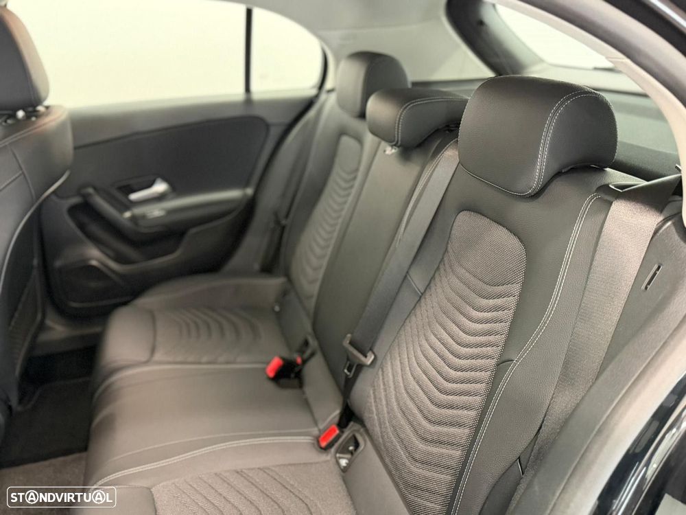 Mercedes-Benz A 250 e - 4