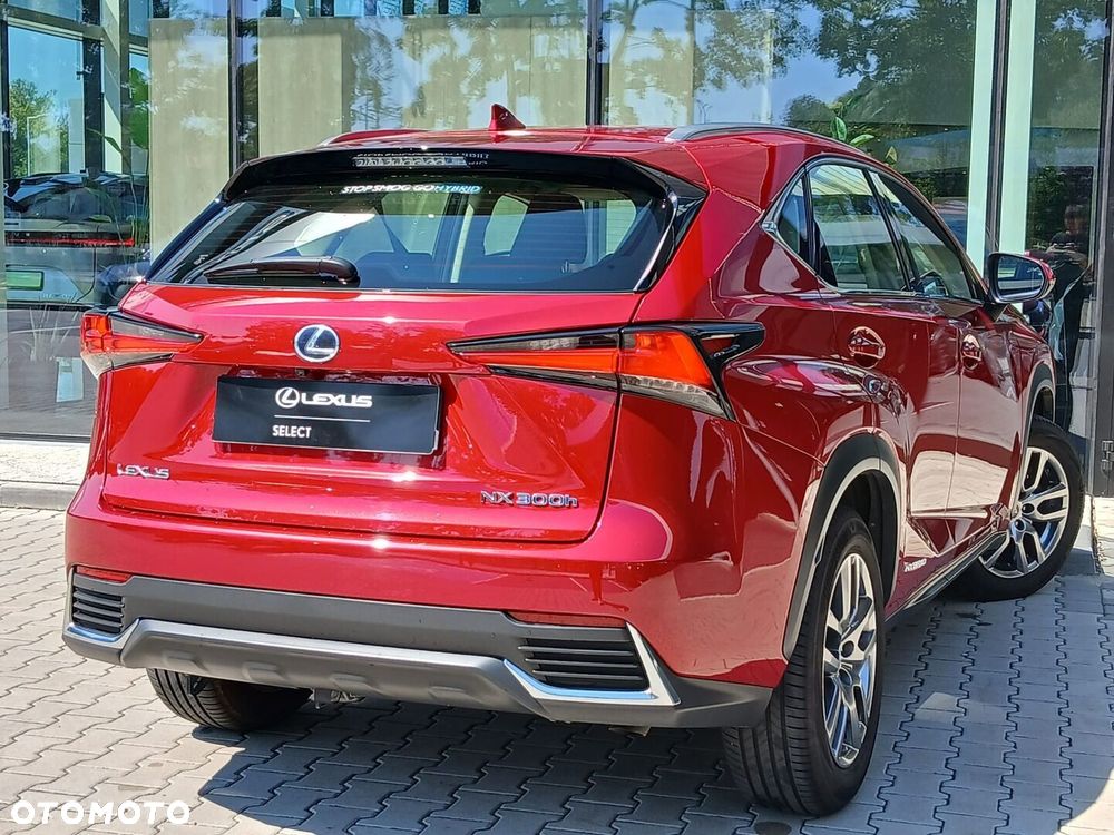 Lexus NX 300h Business Edition AWD - 12