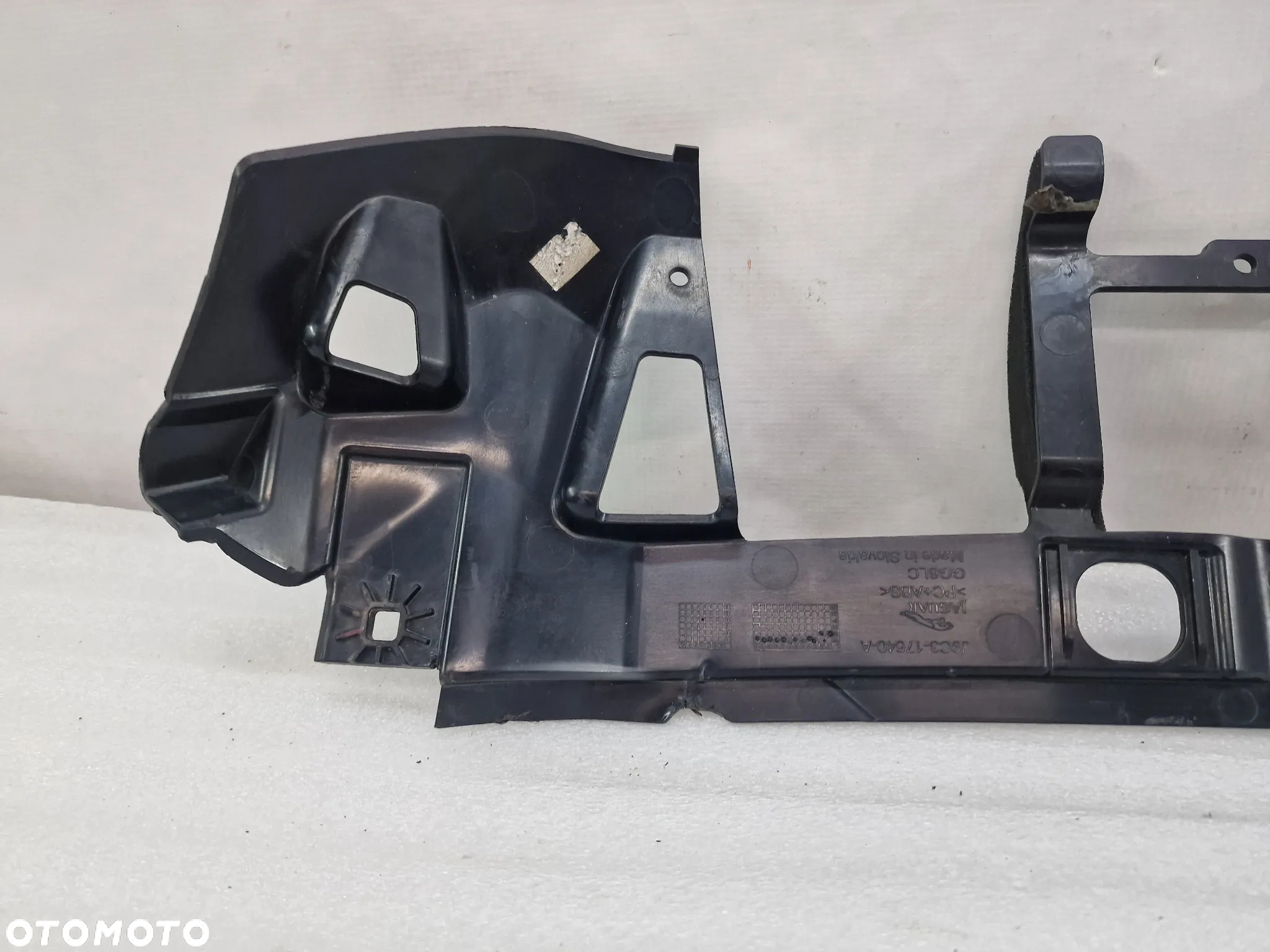 JAGUAR E-PACE / E PACE ŚLIZG / MOCOWANIE ZDERZAKA PRZEDNIEGO PRZÓD , NR J9C3-17640-A , NR AUKCJI WGN34 - 9
