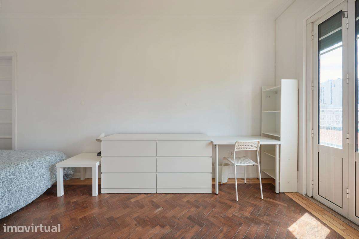 Quarto - localizado em Marquês de Pombal Lisbon - Grande imagem: 5/37