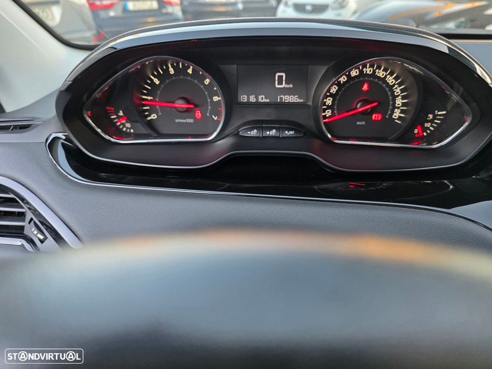 Peugeot 208 1.2 VTi Active - 12